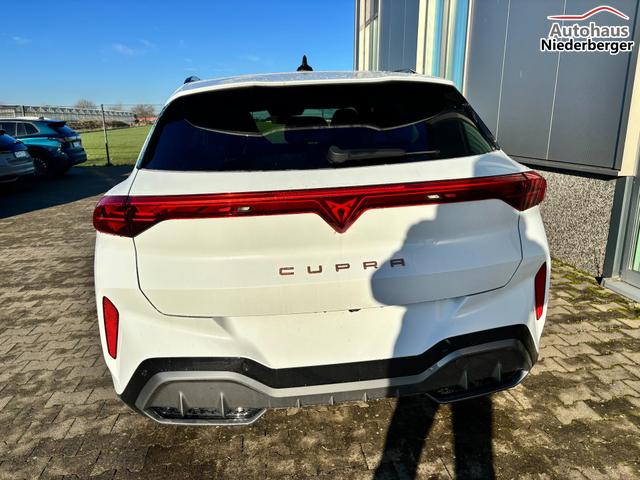 Cupra Terramar Basis 1.5 e-TSI 150PS DSG, 5J Garantie, WEISS-MET, AHK SCHWENKBAR, 19" Alu, NAVIGATION 19"; MATRIX-LED, KESSY, Alarm, Interieur Moon-Light, Elektr. Heckklappe, ACC, Climatronic, Parksensoren vorn/hinten, TOP-VIEW-Kamera,Intelligent-Drive-Paket, HEAD-UP-DISPLAY 