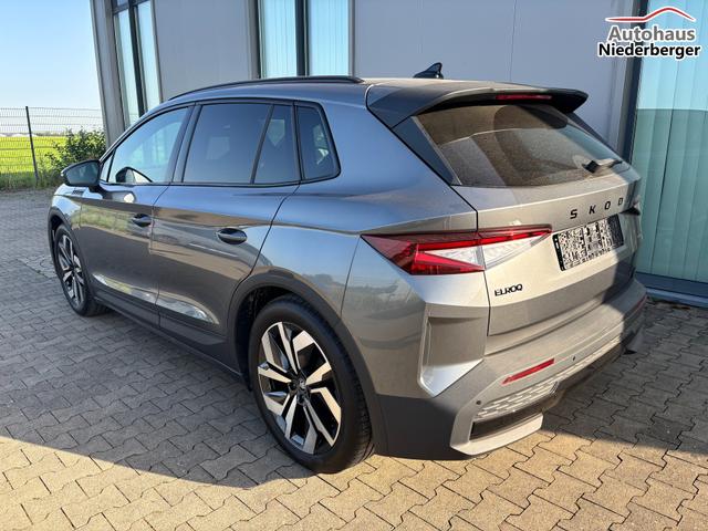 Skoda Elroq Selection 19" Alufelgen, 2-Zonen-Climatronic, Sitzheizung, KESSY Full, Parksensoren vorn/hinten, R&uuml;ckfahrkamera, SunSet, Infotainment 13" + NAVIGATION, Beheizbares M-Lederlenkrad, Alarm, Dachreling 