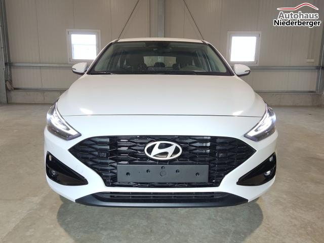 Hyundai / i30 Kombi / Weiß / / / , Beispielbilder, ggf. teilweise mit Sonderausstattung