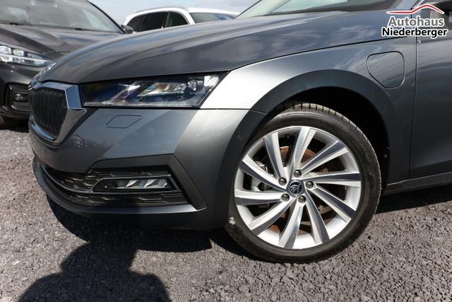 Skoda Octavia PHEV 204 DSG Matrix Nav eHk Kessy ACC 