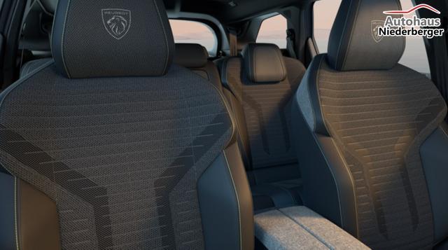 Peugeot 5008 GT MHEV 145 eHK Nav 360° ACC SHZ Pano AHK 