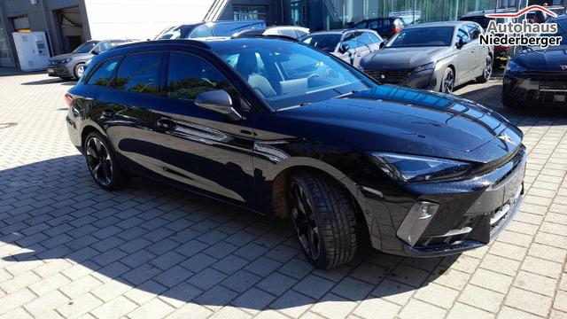 Cupra Leon Sportstourer ST eTSI DSG IntelliD Pano Matrix Edge SHZ 