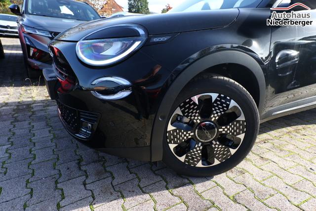 Fiat 600 La Prima MHEV 145 DCT eHK ACC SHZ Keyl Massa 