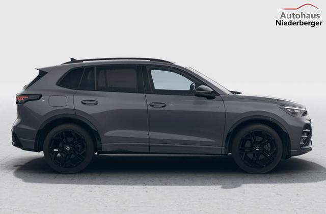 Volkswagen Tiguan R-Line 4M Pano Nav AHK Matrix LM20Z PrivG 