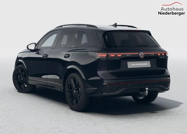 Volkswagen Tiguan R-Line 4M Pano Nav AHK Matrix LM20Z PrivG 