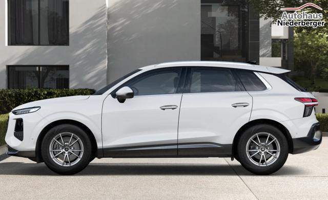 Audi Q3 Intense Tech LED+ KlimaP MMI+ Keyl ACC eHK 17Z PDC+ 