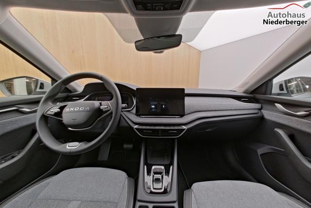 Skoda Octavia Combi Selection DSG Selec Matrix HUD Nav ACC Kessy 