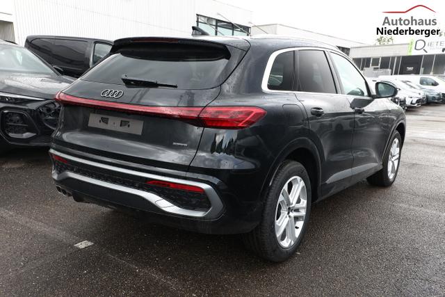 Audi Q5 S line TDI 204 Tech Pano PrivG VirCo+ eHK 19Z 