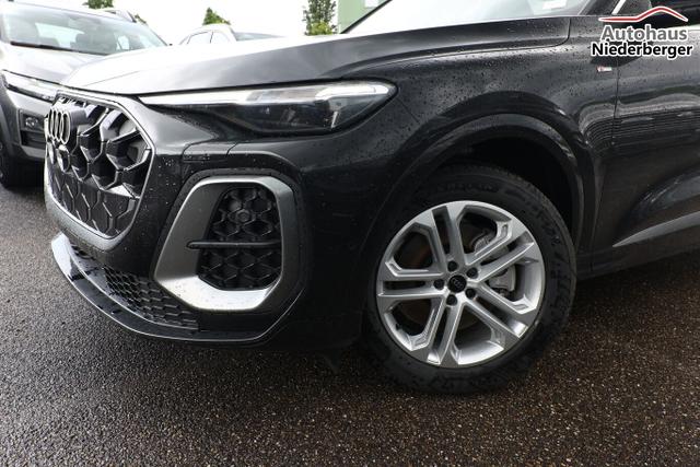 Audi Q5 S line TDI 204 Tech Pano PrivG VirCo+ eHK 19Z 