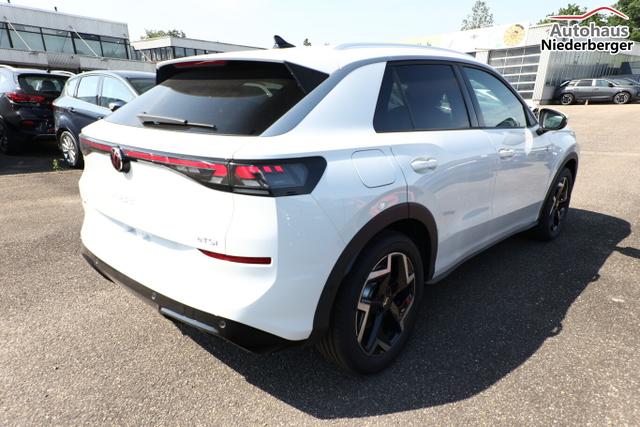 Volkswagen T-Roc R-Line EasyO AHK 5JGar Kam ParkAss+ PrivG 