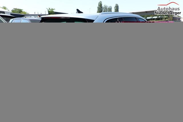 Skoda Octavia Combi Selection DSG Selec Matrix HUD Nav ACC Kessy 