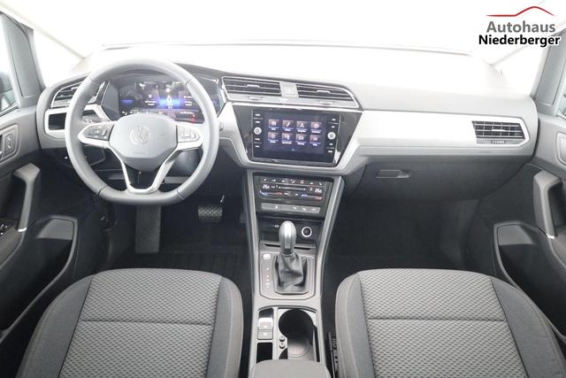 Volkswagen Touran Comfortline BMT/Start-Stopp 1.5 TSI DSG Comfortline, 7-Sitzer, AHK, Navi, Kamera, Side, Winter, 4-J. Garantie 