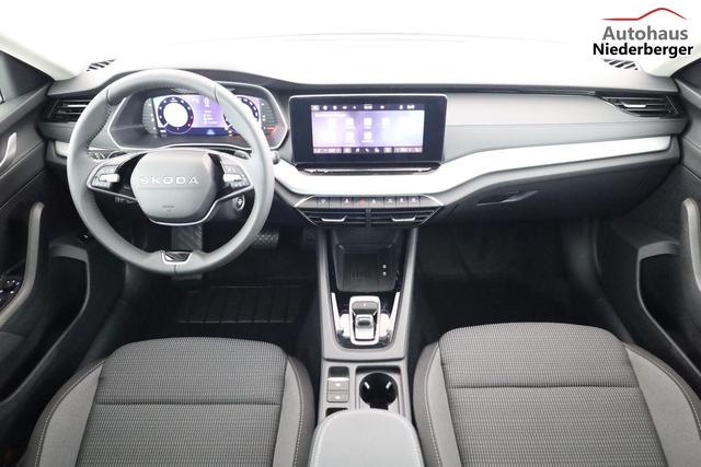 Skoda Octavia Combi 1.5 TSI mHEV 110 kW Selection DSG Selection, Side, el. Klappe, Kamera, Winter 