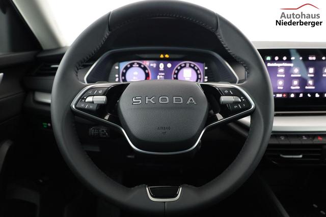 Skoda Octavia Combi 1.5 TSI mHEV 110 kW Selection DSG Selection, Side, el. Klappe, Kamera, Winter 