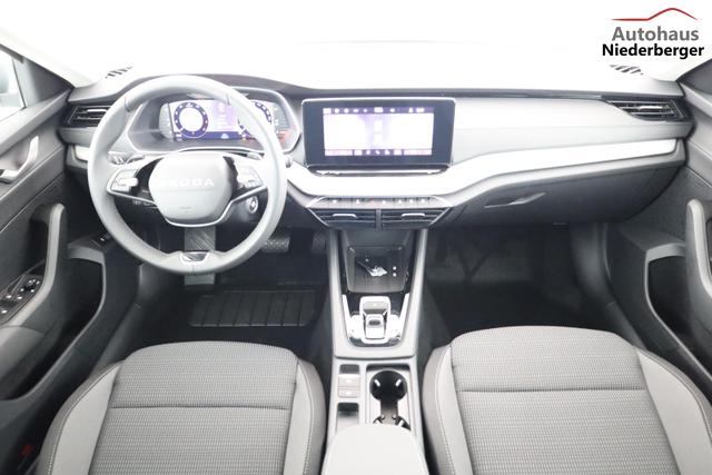 Skoda Octavia Combi 1.5 TSI mHEV 110 kW Selection DSG Selection, Side, el. Klappe, Kamera, Winter 