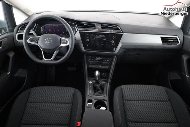 Volkswagen Touran Comfortline BMT/Start-Stopp 1.5 TSI DSG Comfortline, 7-Sitzer, AHK, Navi, Side, Kamera, Winter, 17-Zoll, 3 J.-Garantie 