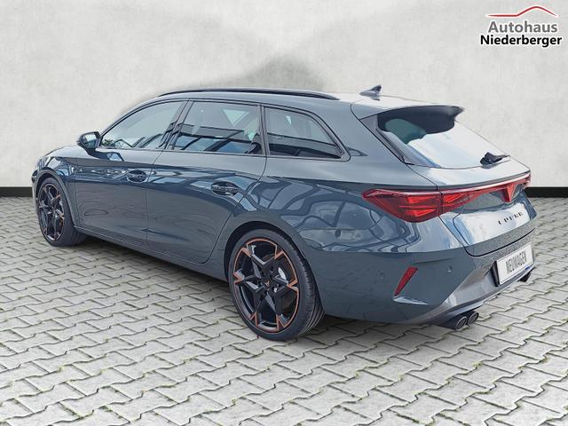 Cupra Leon Sportstourer 2.0 TSI 245 kW 4Drive VZ Edge Matrix Sennheiser 