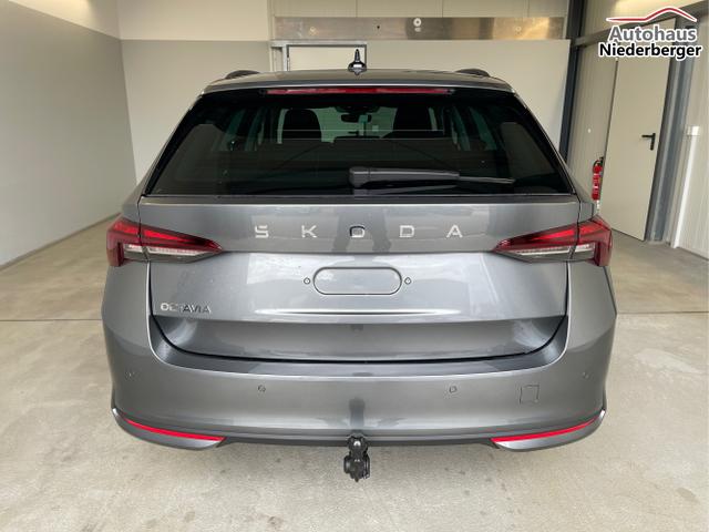 Skoda / Octavia Combi / Grau / / / DSG AHK+Sitzheizung+App Connect
