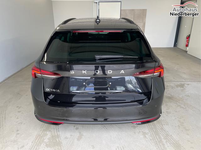 Skoda / Octavia Combi / Schwarz / / / DSG AHK+Sitzheizung+App Connect