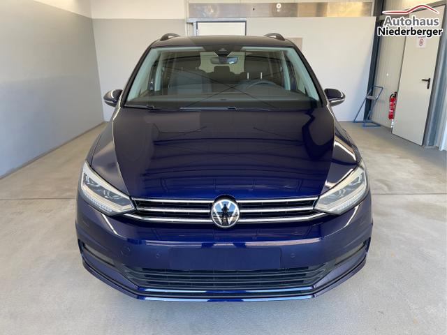 Volkswagen / Touran / Blau / / / 150PS 7Si+IQ.Light+TrailerAss+Cam+Navi+Kamera+Alarm+Kessy+App-Connect