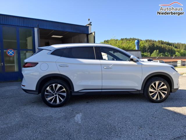 BYD Seal U DM-i PHEV Design AWD 18,3 kWh 