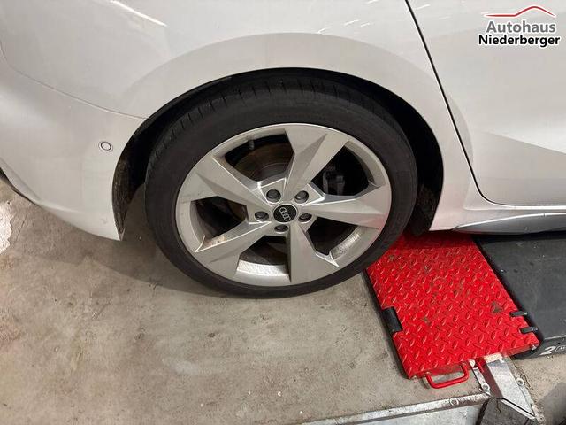 Audi A3 Sportback S line 2.0L TDI 150 (S tronic 7) 