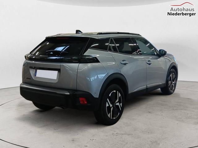 Peugeot 2008 Allure 1.2L (1199cc) 3-cylinder gasoline 100 hp S&S, 6-speed manual 