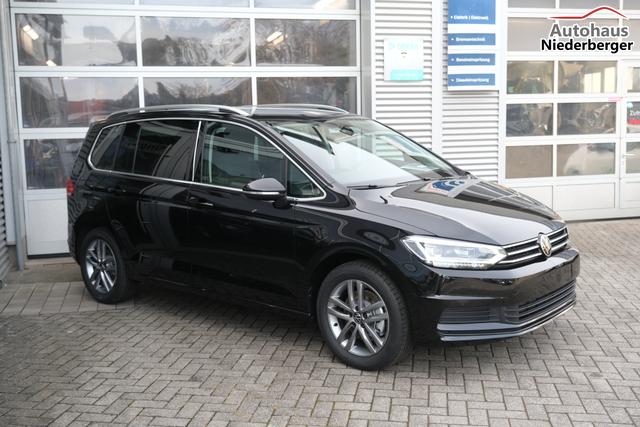 VW Touran 1.5 TSI DSG Grenadilschwarz 