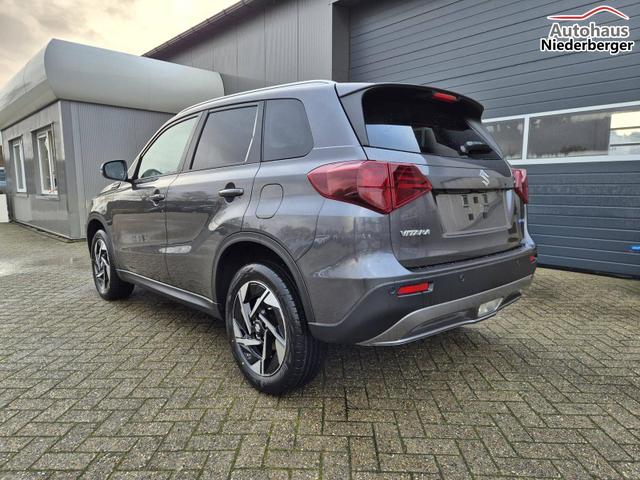 Suzuki Vitara Comfort+ 110PS Automatik MHEV 4x4 ALLGRIP 1.4 Boosterjet Allrad Teilleder Navi Klimaautomatik Sitzheizung ACC PDC v+h Rückf.Kamera Suzuki-Radio Apple CarPlay Android Auto Touchscreen 2xKeyless 17-LM 