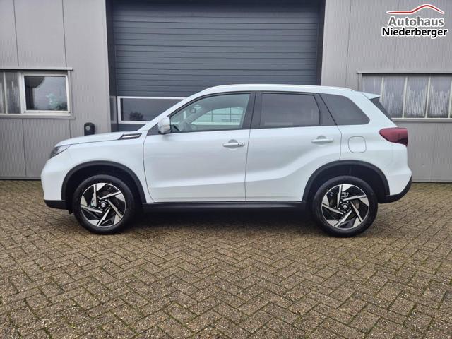 Suzuki Vitara Comfort+ 110PS Automatik MHEV 4x4 ALLGRIP 1.4 Boosterjet Allrad Teilleder Navi Klimaautomatik Sitzheizung ACC PDC v+h Rückf.Kamera Suzuki-Radio Apple CarPlay Android Auto Touchscreen 2xKeyless 17-LM 