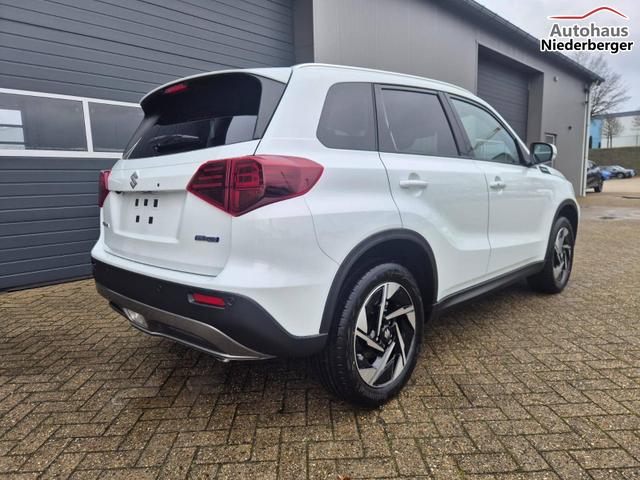 Suzuki Vitara Comfort+ 110PS Automatik MHEV 4x4 ALLGRIP 1.4 Boosterjet Allrad Teilleder Navi Klimaautomatik Sitzheizung ACC PDC v+h Rückf.Kamera Suzuki-Radio Apple CarPlay Android Auto Touchscreen 2xKeyless 17-LM 