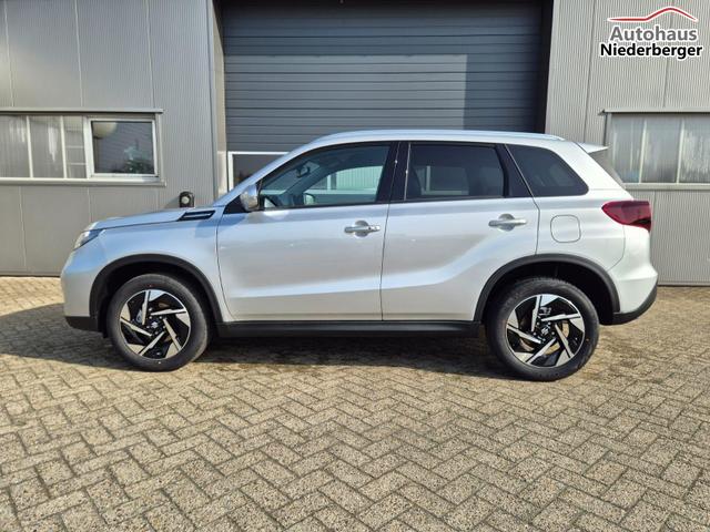 Suzuki Vitara Comfort+ 110PS Automatik MHEV 1.4 Boosterjet Teilleder Navi Klimaautomatik Sitzheizung ACC PDC v+h R&uuml;ckf.Kamera Suzuki-Radio Apple CarPlay Android Auto Touchscreen 2xKeyless 17-LM 