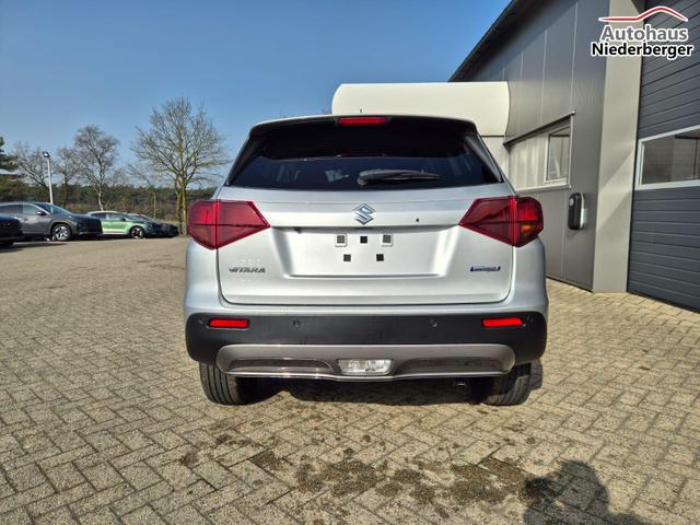 Suzuki Vitara Comfort+ 110PS Automatik MHEV 1.4 Boosterjet Teilleder Navi Klimaautomatik Sitzheizung ACC PDC v+h R&uuml;ckf.Kamera Suzuki-Radio Apple CarPlay Android Auto Touchscreen 2xKeyless 17-LM 