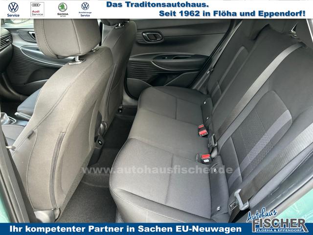 Hyundai i20 N-Line+ 1.0 T-GDI 100PS, 5 Jahre Garantie, 17" Alufelgen, FULL-LED-Scheinwerfer, Smart-Key, Winter-Paket, NAVIGATION 10,25", Klimaautomatik, Parksensoren hinten, Rückfahrkamera, Abgedunkelte Scheiben, Alarm, Lederlenkrad, Tempomat, Armlehne vorne, Reserverad 