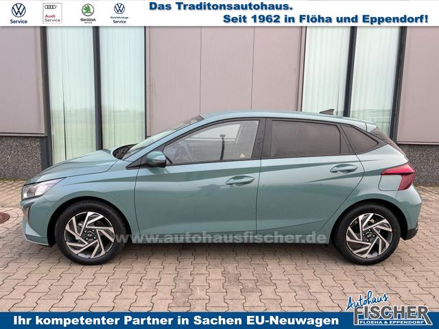 Hyundai i20 N-Line+ 1.0 T-GDI 100PS, 5 Jahre Garantie, 17" Alufelgen, FULL-LED-Scheinwerfer, Smart-Key, Winter-Paket, NAVIGATION 10,25", Klimaautomatik, Parksensoren hinten, Rückfahrkamera, Abgedunkelte Scheiben, Alarm, Lederlenkrad, Tempomat, Armlehne vorne, Reserverad 