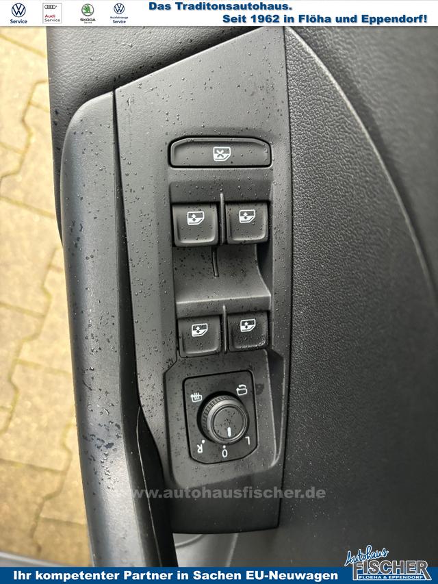 Volkswagen T-Cross Limited 1.0 TSI 95PS, 17"Alu, Rückfahrkamera, Keyless Access, Abgedunkelte Scheiben, Sicht-Paket, Metallic, Parksensoren vo/hi, LED-Scheinwerfer, Radio Composition 8", App-Connect, Klima, M-Lederlenkrad, Digitales Cockpit, Dachreling 