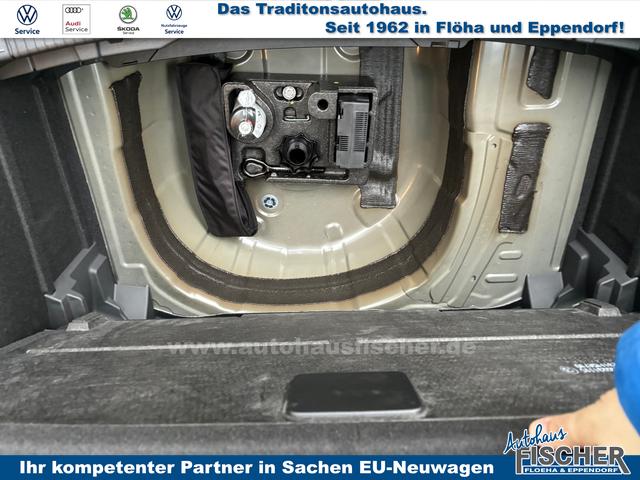 Volkswagen T-Cross Limited 1.0 TSI 95PS, 17"Alu, Rückfahrkamera, Keyless Access, Abgedunkelte Scheiben, Sicht-Paket, Metallic, Parksensoren vo/hi, LED-Scheinwerfer, Radio Composition 8", App-Connect, Klima, M-Lederlenkrad, Digitales Cockpit, Dachreling 