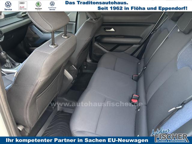 Dacia Duster Journey 1.2 TCe 130 5J Garantie, Winter-Paket, Park-Paket, 18" Alufelgen "TAGASAN", Klimaautomatik, Hands-free, Rückfahrkamera, Parksensoren vorn/hinten, LED-Scheinwerfer, MEDIA NAV 10", Abgedunkelte Scheiben, Nebelscheinwerfer, Armlehne, Dachreling, Tempomat 