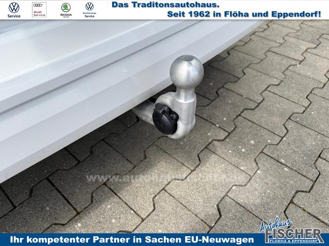 Volkswagen T7 California Beach Tour 2.0 TSI 204PS DSG, 5 Sitzer + 4 Schlafplätze, 17" Alu, Drehsitze vorn, Privacy-Glas, Technikbox 230V, Aufstelldach, Klima, Parksensoren, Radio Ready2Discover App-Connect, M-Lederlenkrad, Schiebetüre links/rechts, Digital Cockpit, ACC/Tempomat 