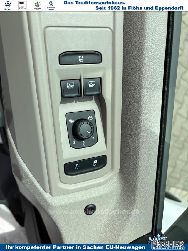Volkswagen T7 California Beach Tour 2.0 TSI 204PS DSG, 5 Sitzer + 4 Schlafplätze, 17" Alu, Drehsitze vorn, Privacy-Glas, Technikbox 230V, Aufstelldach, Klima, Parksensoren, Radio Ready2Discover App-Connect, M-Lederlenkrad, Schiebetüre links/rechts, Digital Cockpit, ACC/Tempomat 