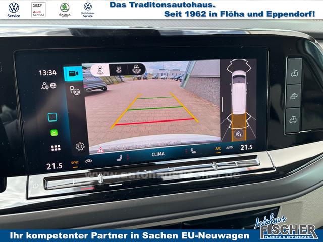 Volkswagen T7 California Beach Tour 2.0 TSI 204PS DSG, 5 Sitzer + 4 Schlafplätze, 17" Alu, Drehsitze vorn, Privacy-Glas, Technikbox 230V, Aufstelldach, Klima, Parksensoren, Radio Ready2Discover App-Connect, M-Lederlenkrad, Schiebetüre links/rechts, Digital Cockpit, ACC/Tempomat 