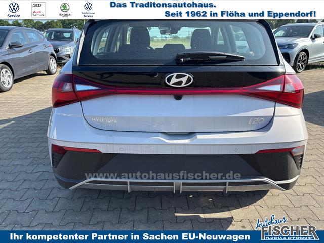 Hyundai i20 Comfort 1.2i 79PS, LUMEN-GRAY-Metallic, 5 Jahre Garantie, NAVIGATION 10,25", Klima, Parksensoren hinten, Rückfahrkamera, Alarm, Lederlenkrad, Tempomat, Armlehne vorne, Reserverad, 4x elektr. Fensterheber, Fernlicht-Assistent 