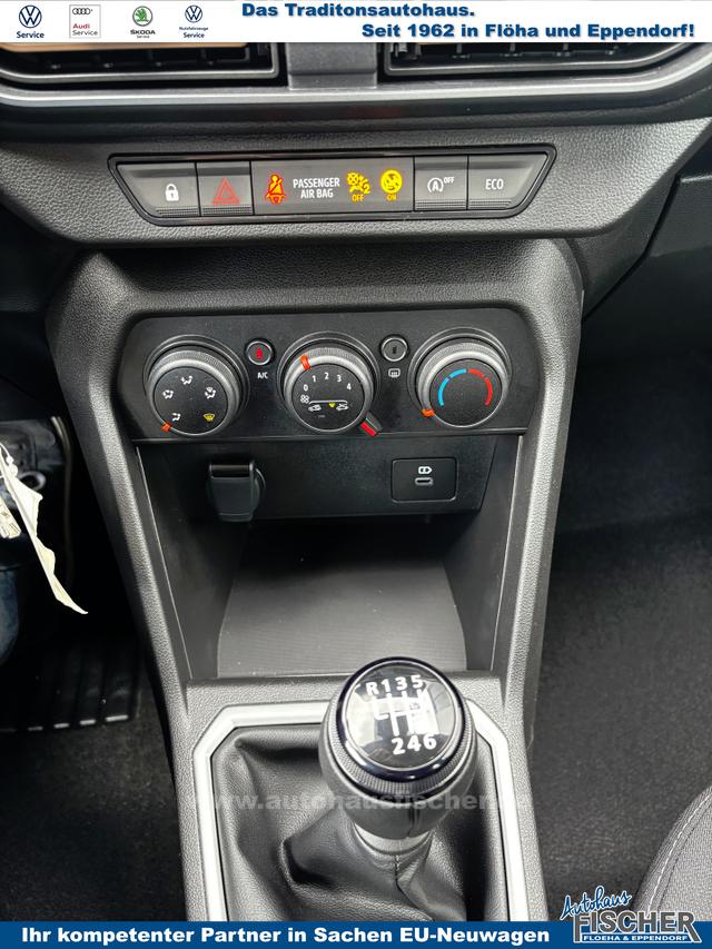 Dacia Sandero Stepway Expression 1.0 ECO-G100 LPG-GASANLAGE/BENZIN, Safari-Grün Metallic, MEDIA NAVIGATION 8", Klimaanlage, Parksensoren hinten, Tempomat, Dachreling, Lederlenkrad, 4x elektr. Fensterheber, Armlehne, Spiegel einstell-/beheizbar, ZV mit Fernbedienung 