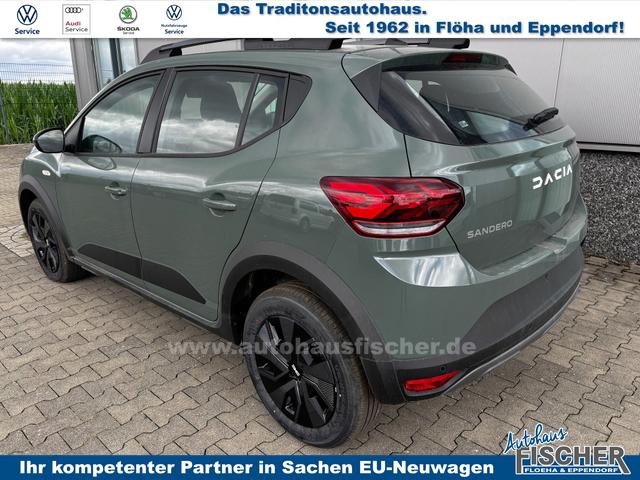 Dacia Sandero Stepway Expression 1.0 ECO-G100 LPG-GASANLAGE/BENZIN, Safari-Grün Metallic, MEDIA NAVIGATION 8", Klimaanlage, Parksensoren hinten, Tempomat, Dachreling, Lederlenkrad, 4x elektr. Fensterheber, Armlehne, Spiegel einstell-/beheizbar, ZV mit Fernbedienung 
