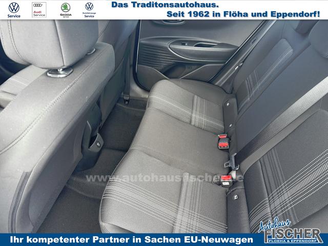 Hyundai i20 Comfort 1.2i 79PS, META-BLUE METALLIC, 5 Jahre Garantie, NAVIGATION 10,25", Klima, Parksensoren hinten, Rückfahrkamera, Alarm, Lederlenkrad, Tempomat, Armlehne vorne, Reserverad, 4x elektr. Fensterheber, Fernlicht-Assistent 
