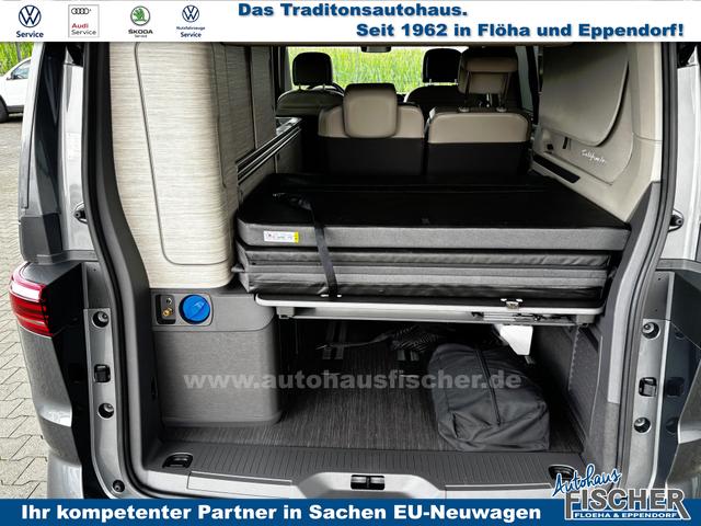 Volkswagen T7 California Beach 2.0 TDI 150PS DSG (AUTOMATIK), Aufstelldach, Klimaanlage, Parksensoren vorne und hinten, Digital Cockpit Pro, Radio Ready2Discover 10" + Wireless App-Connect, SIDE ASSIST, ACC, LED-Scheinwerfer, M-Lederlenkrad, Schiebetüren links rechts 