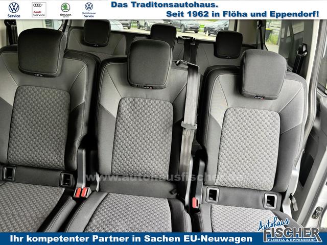 Volkswagen T7 Caravelle Style 2.0 TDI 110PS, LANGER RADSTAND, 8-Sitzer, 17" Alu, IQ.LIGHT MATRIX-LED, NAVIGATION 13", Kunstlederpolster + Sitzheizung, Schiebetüre links/rechts, Keyless, M-Lederlenkrad, 3-Zonen-Climatronic, Parksensoren vorn/hinten, Rückfahrkamera, Privacy-Glas 
