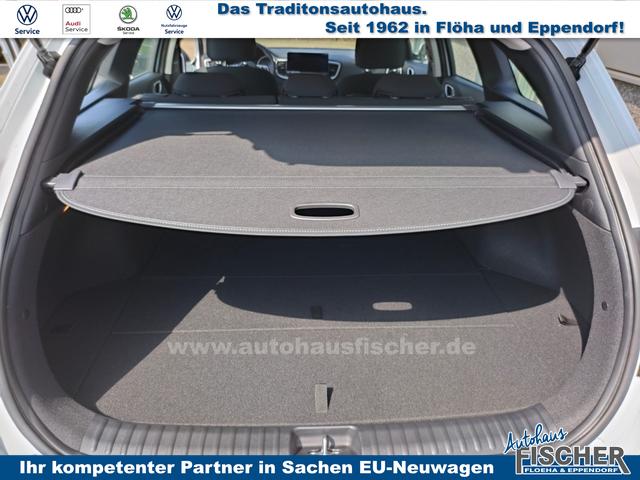 Kia Ceed Sportswagon Spin 1.5 T-GDI 140PS 7DCT AUTOMATIK, Weiß, 16" Alu, Klimaanlage, Winter-Paket, Navi 10,25", Parksensoren hinten, Rückfahrkamera, Tempomat, Dachreling, Lederlenkrad 