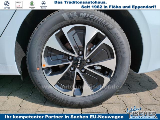 Kia Ceed Sportswagon Spin 1.5 T-GDI 140PS 7DCT AUTOMATIK, Weiß, 16" Alu, Klimaanlage, Winter-Paket, Navi 10,25", Parksensoren hinten, Rückfahrkamera, Tempomat, Dachreling, Lederlenkrad 