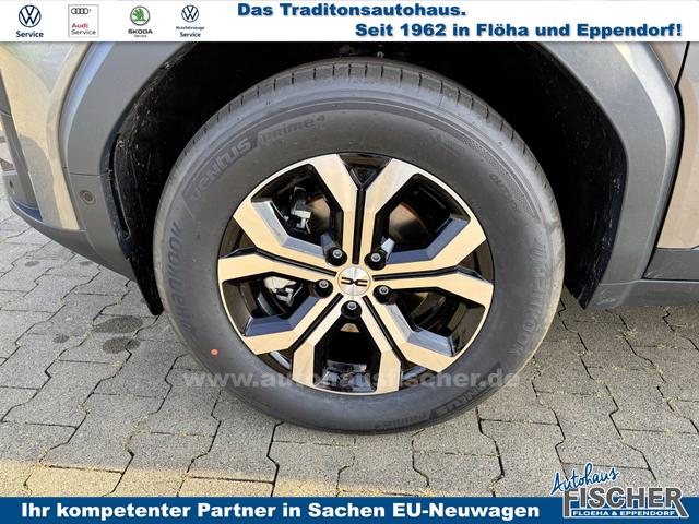 Dacia Bigster Essential 1.2 TCe 140 Mild-Hybrid (2), 17" Alufelgen, Klimaanlage, Radio 10", Parksensoren hinten, Rückfahrkamera, Tempomat, Lederlenkrad, Dachreling 